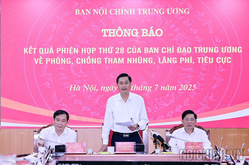 Công tác phòng, chống tham nhũng, lãng phí, tiêu cực phải được tăng cường đồng bộ với quá trình vận hành chính quyền địa phương 2 cấp