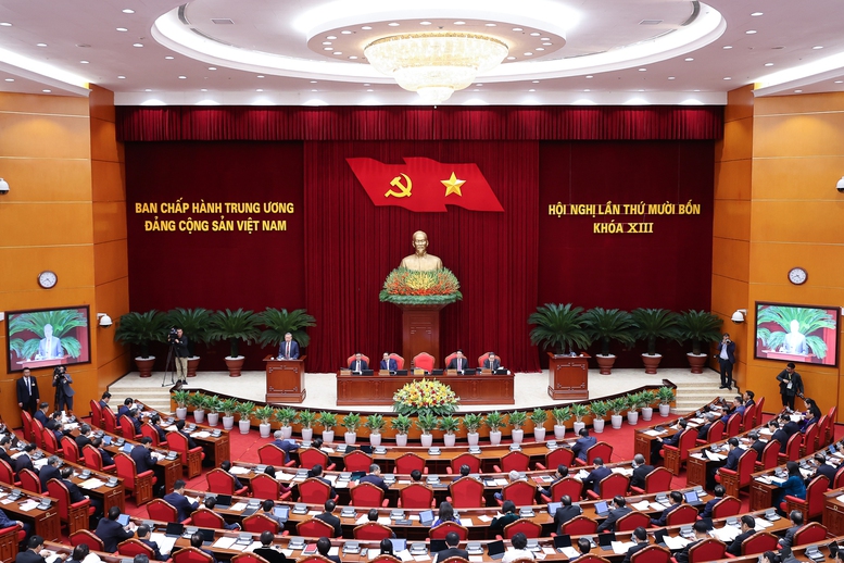 Lựa chọn nhân sự giới thiệu tham gia Bộ Chính trị, Ban Bí thư khóa XIV