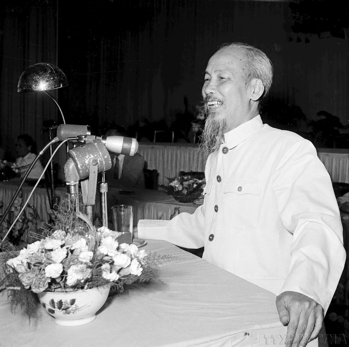 Đẩy mạnh học tập và làm theo tư tưởng, đạo đức, phong cách Hồ Chí Minh tại Đảng bộ Quốc hội