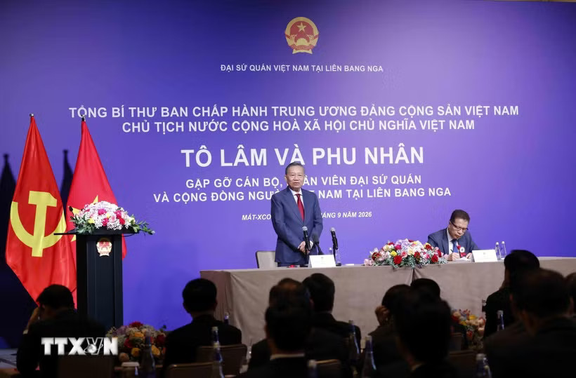 Tổng Bí thư, Chủ tịch nước Tô Lâm gặp gỡ cán bộ nhân viên Đại sứ quán và cộng đồng người Việt Nam tại Liên bang Nga