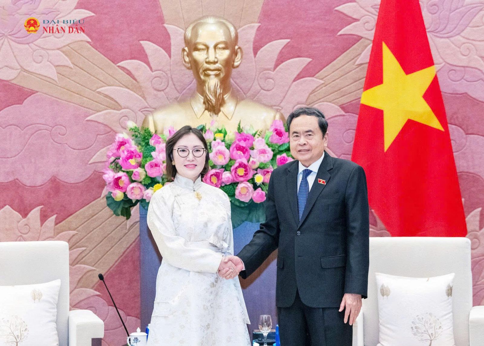 Chủ tịch Quốc hội Trần Thanh Mẫn tiếp Đại sứ Mông Cổ tại Việt Nam