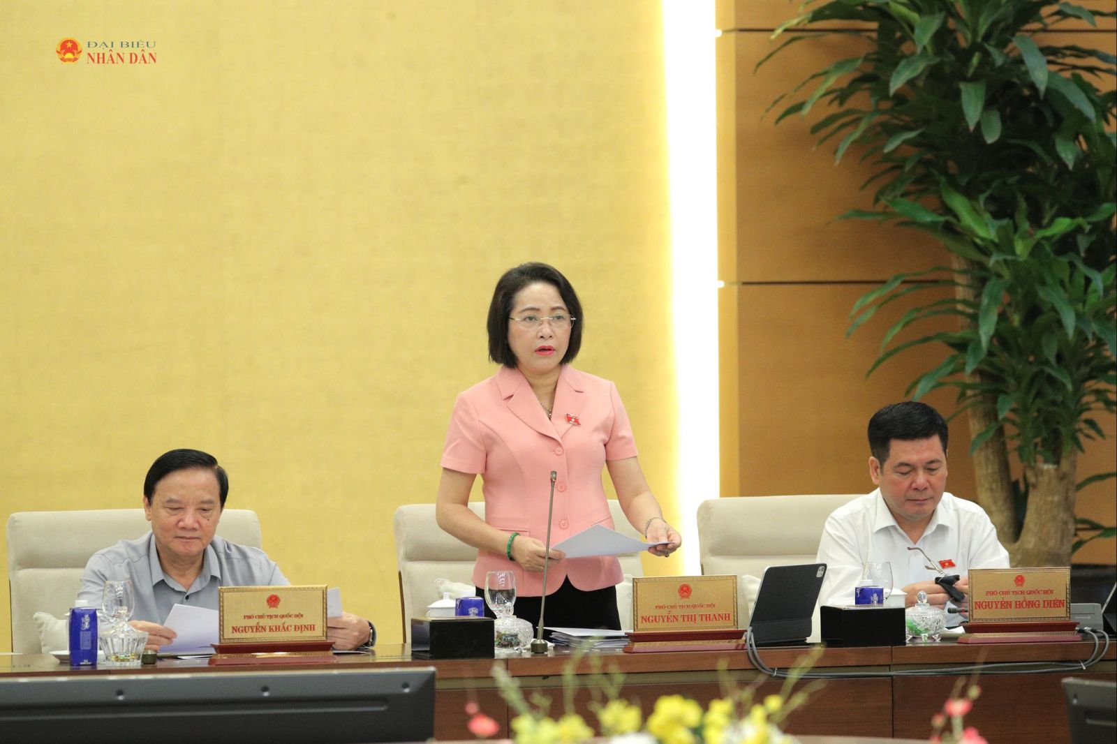 Đơn giản hóa thủ tục phải gắn với bảo vệ người lao động đi làm việc ở nước ngoài