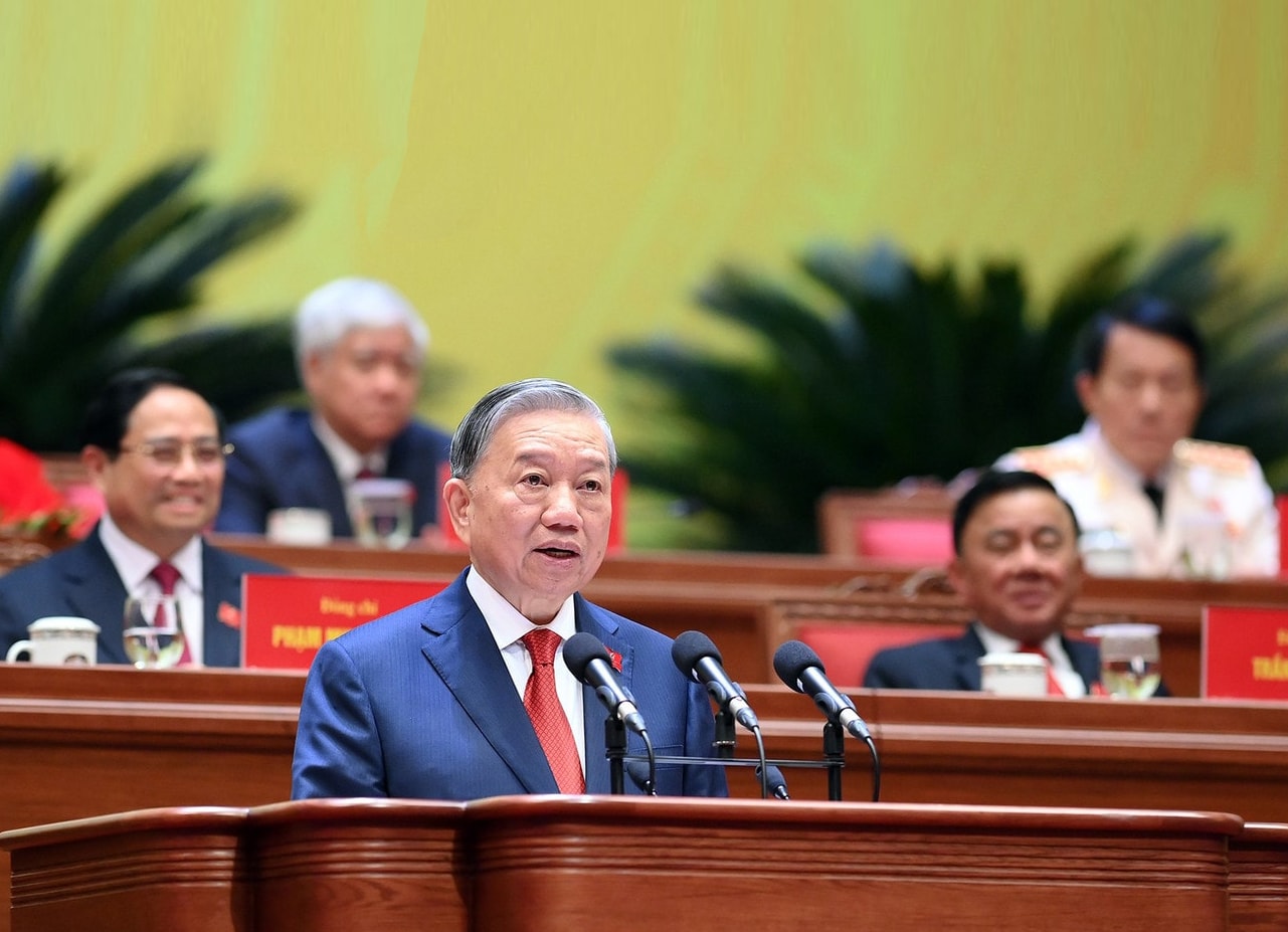 Chúng ta nhất định thực hiện thắng lợi Nghị quyết Đại hội XIV, xây dựng đất nước hòa bình, độc lập, dân chủ, giàu mạnh, phồn vinh, văn minh, hạnh phúc, vững bước đi lên chủ nghĩa xã hội