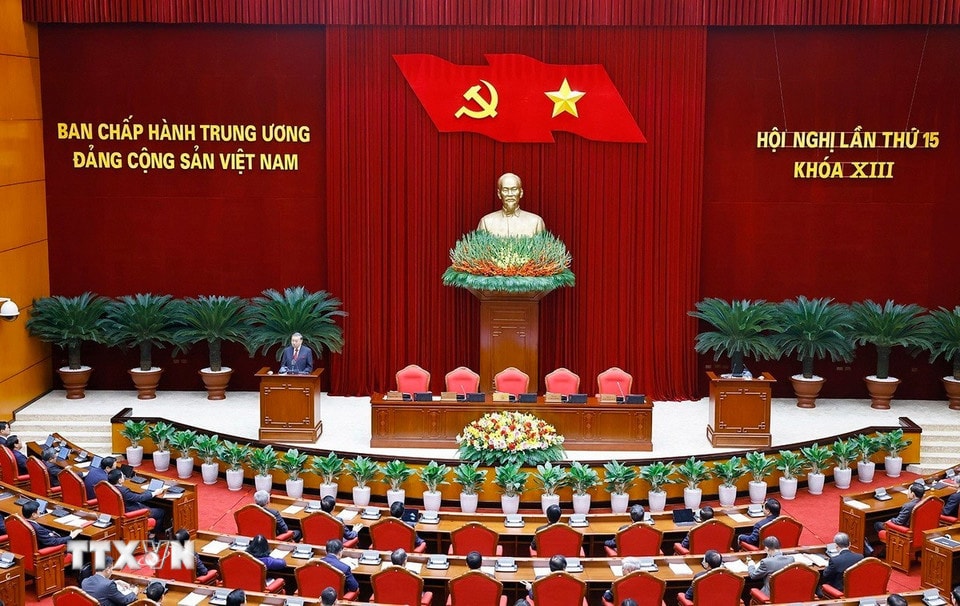 Lãnh đạo tổ chức thực hiện thật tốt Nghị quyết Hội nghị Trung ương 15, khẩn trương thực hiện những nhiệm vụ còn lại để Đại hội XIV của Đảng thành công tốt đẹp