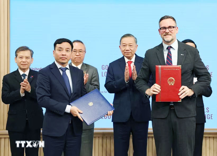 Tổng Bí thư, Chủ tịch nước Tô Lâm chứng kiến Lễ trao các văn kiện, thỏa thuận hợp tác với Liên Hợp Quốc