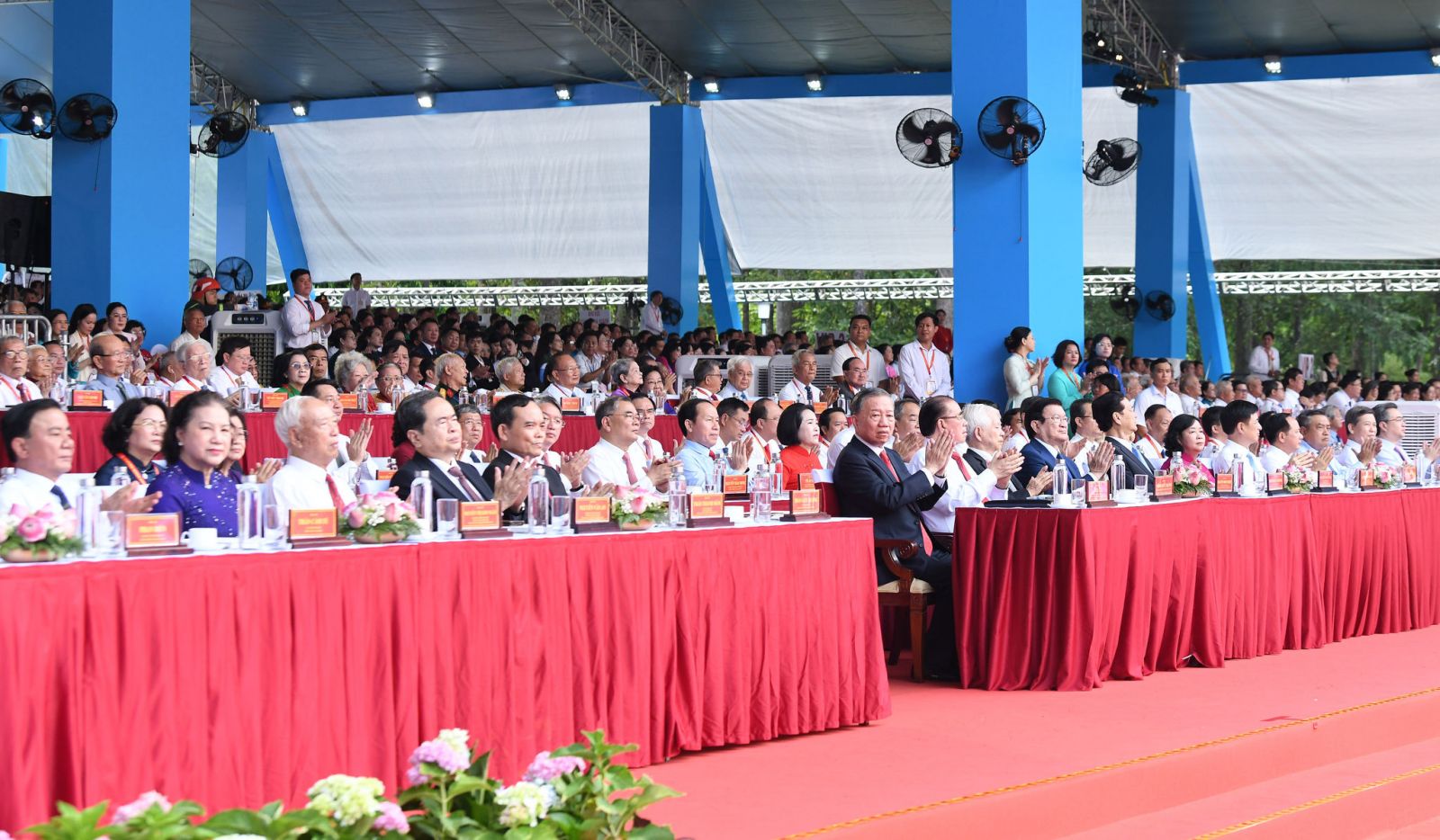 Lễ kỷ niệm 50 năm ngày thành phố Sài Gòn - Gia Định chính thức mang tên Chủ tịch Hồ Chí Minh