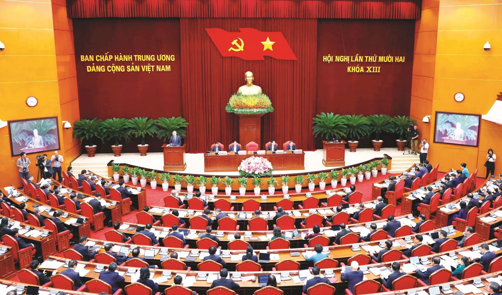 Hành động quyết liệt vì một Việt Nam hùng cường