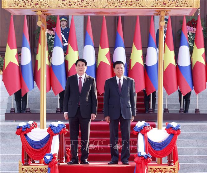 Lễ đón chính thức Chủ tịch nước Lương Cường thăm cấp Nhà nước đến Lào