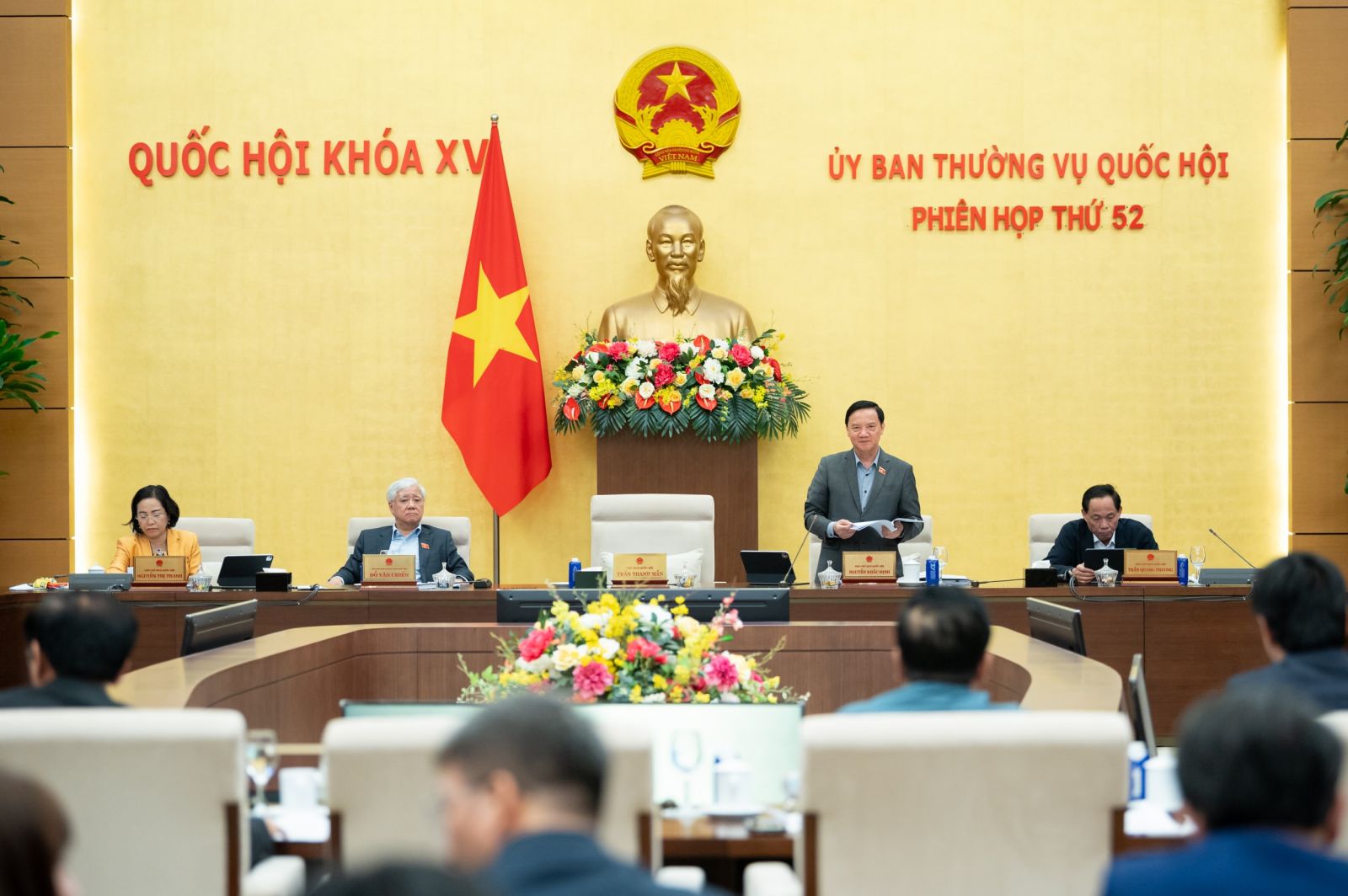 Xem xét, thông qua 2 Nghị quyết của Ủy ban Thường vụ Quốc hội về tiêu chuẩn đơn vị hành chính và phân loại đô thị