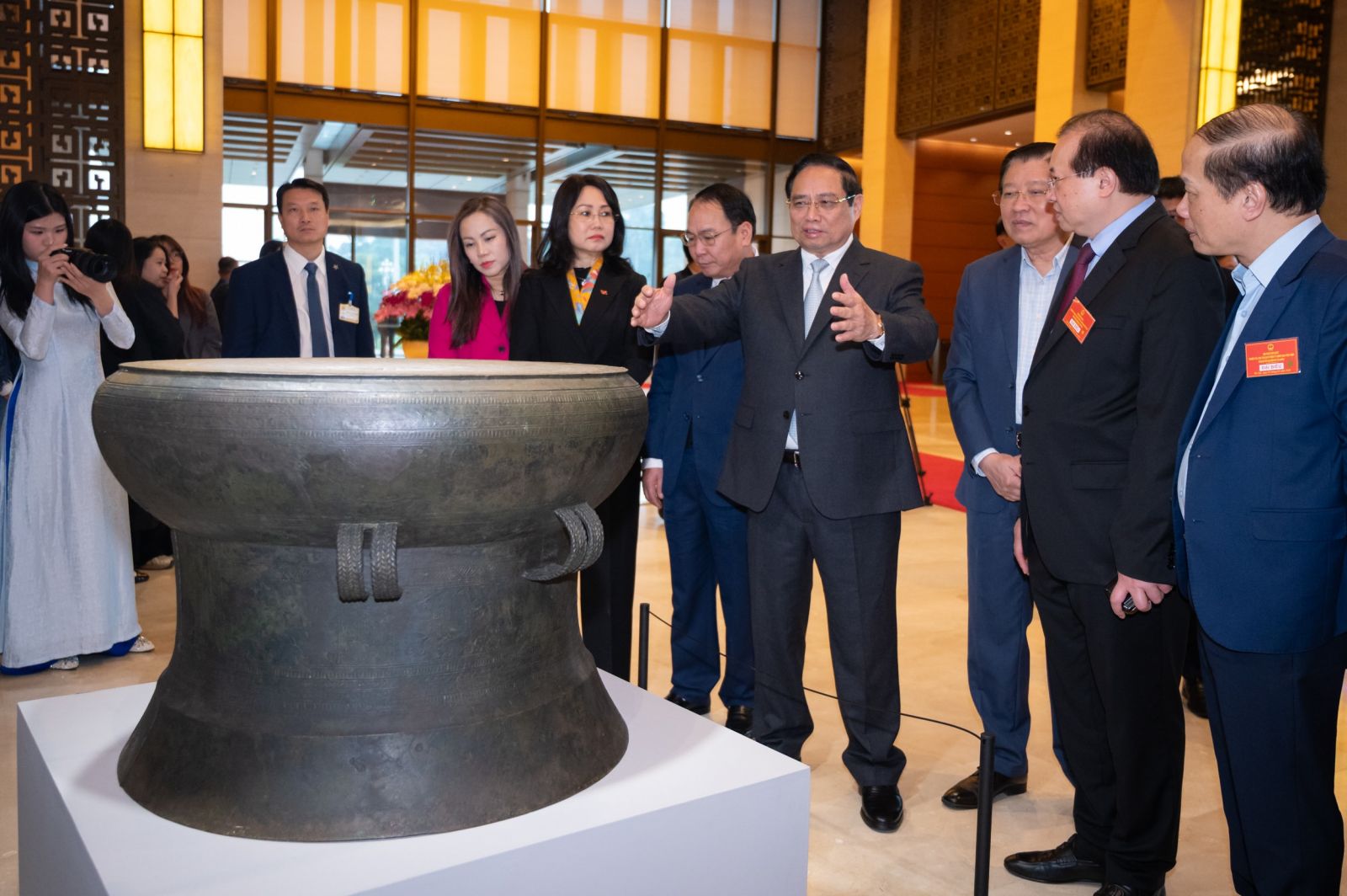 Lãnh đạo Đảng, Nhà nước tham quan triển lãm “Những thành tựu nổi bật trong phát triển kinh tế và văn hoá Việt Nam”