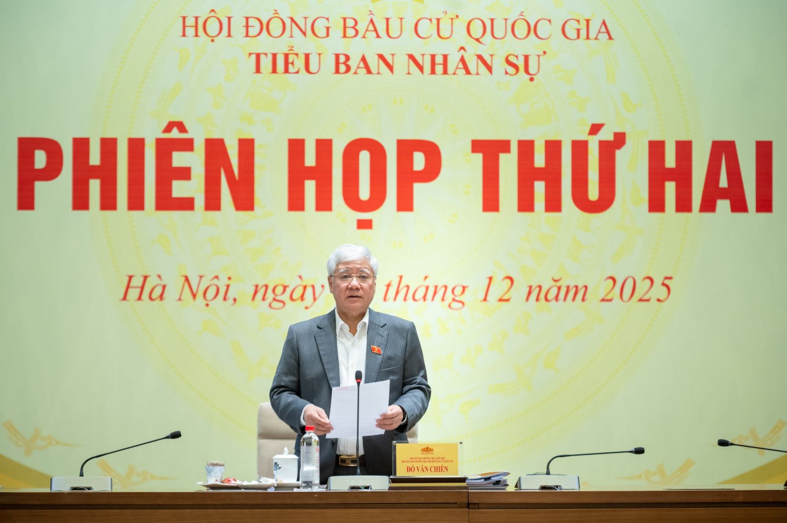 Phó Chủ tịch Thường trực Quốc hội Đỗ Văn Chiến chủ trì Phiên họp Tiểu ban nhân sự, Hội đồng Bầu cử quốc gia