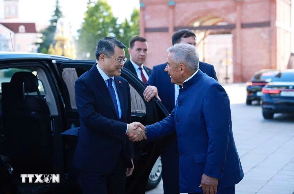 Thủ tướng Chính phủ Lê Minh Hưng gặp Người đứng đầu Cộng hoà Tatarstan