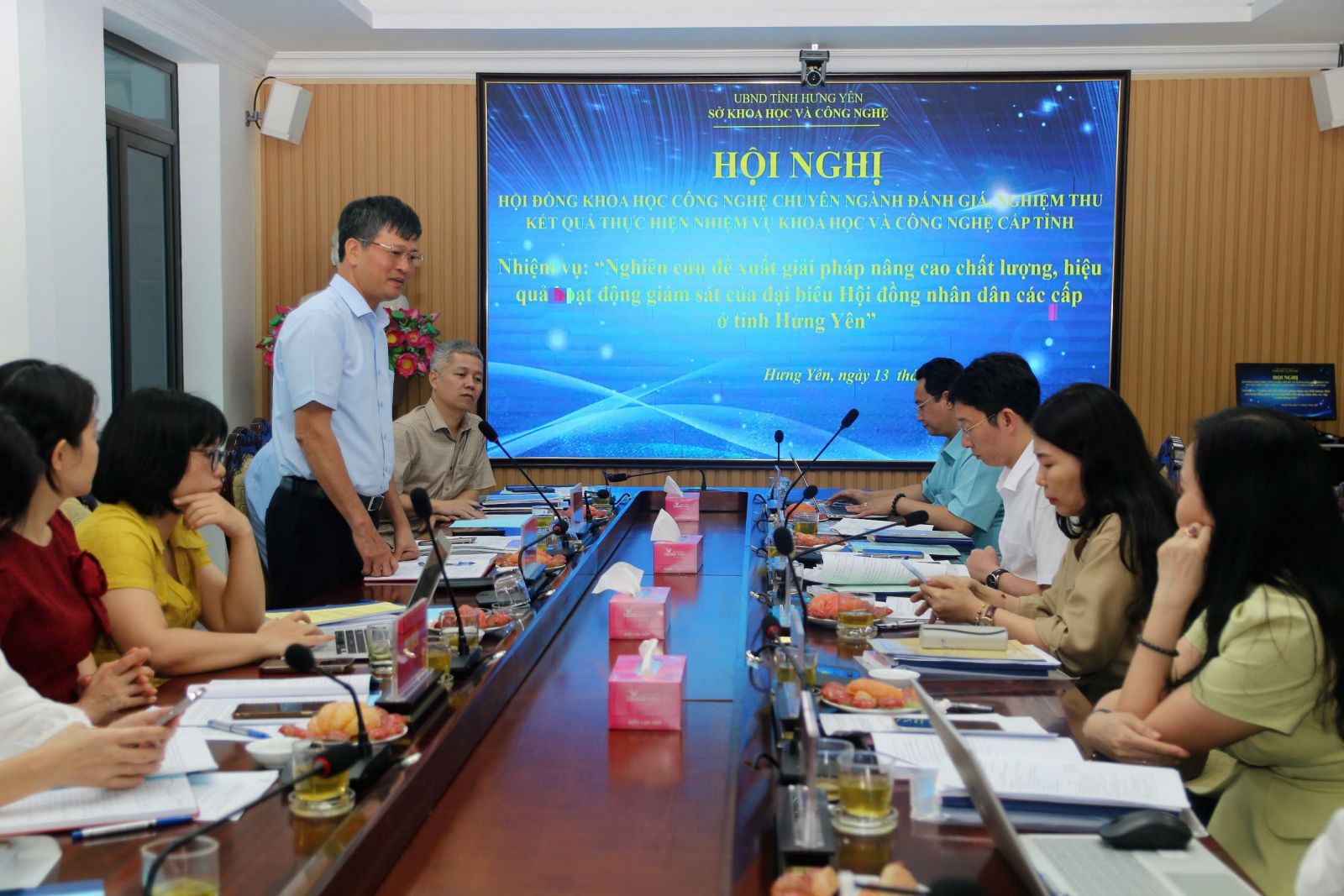 Nghiệm thu kết quả thực hiện nhiệm vụ khoa học và công nghệ cấp tỉnh đề tài: Nghiên cứu giải pháp nâng cao chất lượng, hiệu quả hoạt động giám sát của đại biểu HĐND các cấp ở tỉnh Hưng Yên