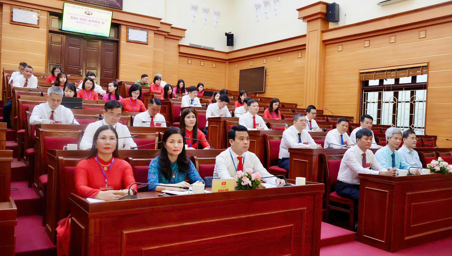 Ngày làm việc thứ hai, Đại hội Đảng bộ Hội đồng nhân dân tỉnh khóa II, nhiệm kỳ 2025-2030