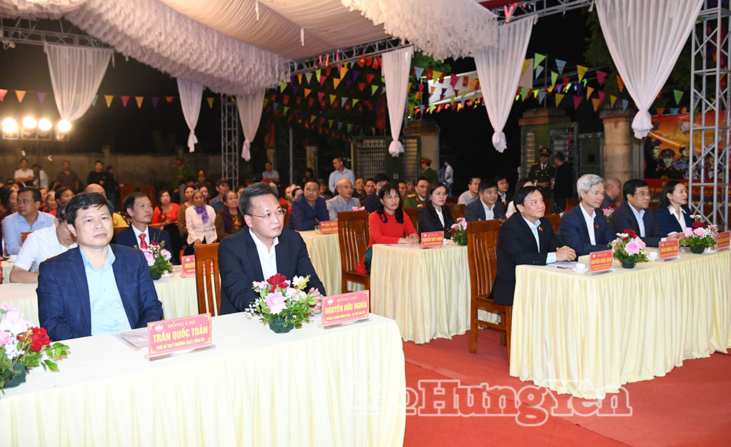 Đồng chí Phó Chủ tịch Quốc hội Nguyễn Khắc Định dự Ngày hội Đại đoàn kết toàn dân khu dân cư Đới Khê