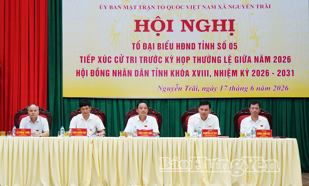 Đồng chí Trần Quốc Văn, Phó Bí thư Tỉnh ủy, Chủ tịch HĐND tỉnh tiếp xúc cử tri tại xã Nguyễn Trãi