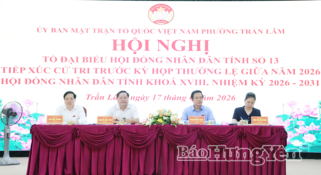Đồng chí Phạm Quang Ngọc, Ủy viên Ban Chấp hành Trung ương Đảng, Bí thư Tỉnh ủy tiếp xúc với cử tri của các phường: Trần Lãm, Trần Hưng Đạo, Vũ Phúc và Trà Lý