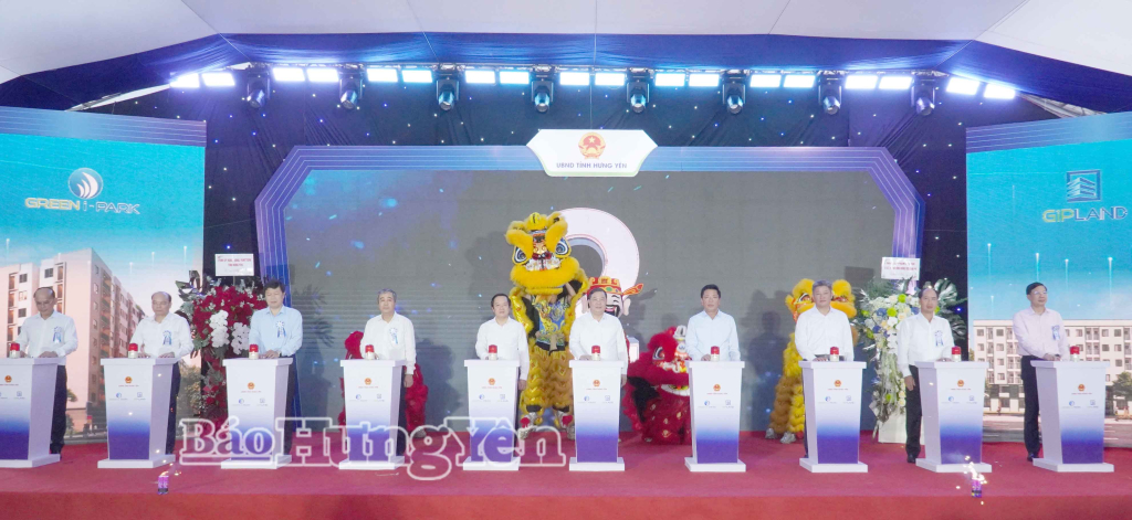 Đồng chí Phó Thủ tướng Thường trực Chính phủ Phạm Gia Túc dự lễ khởi công Dự án nhà ở xã hội, nhà ở cho thuê tại Khu công nghiệp Liên Hà Thái