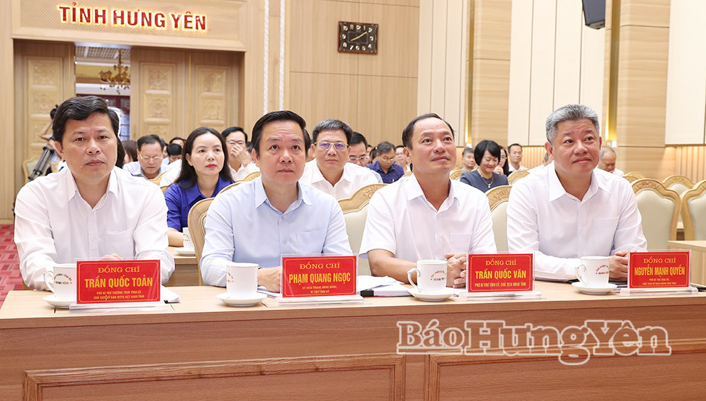 Hội nghị toàn quốc nghiên cứu, học tập, quán triệt và triển khai thực hiện một số Nghị quyết, Chỉ thị của Bộ Chính trị