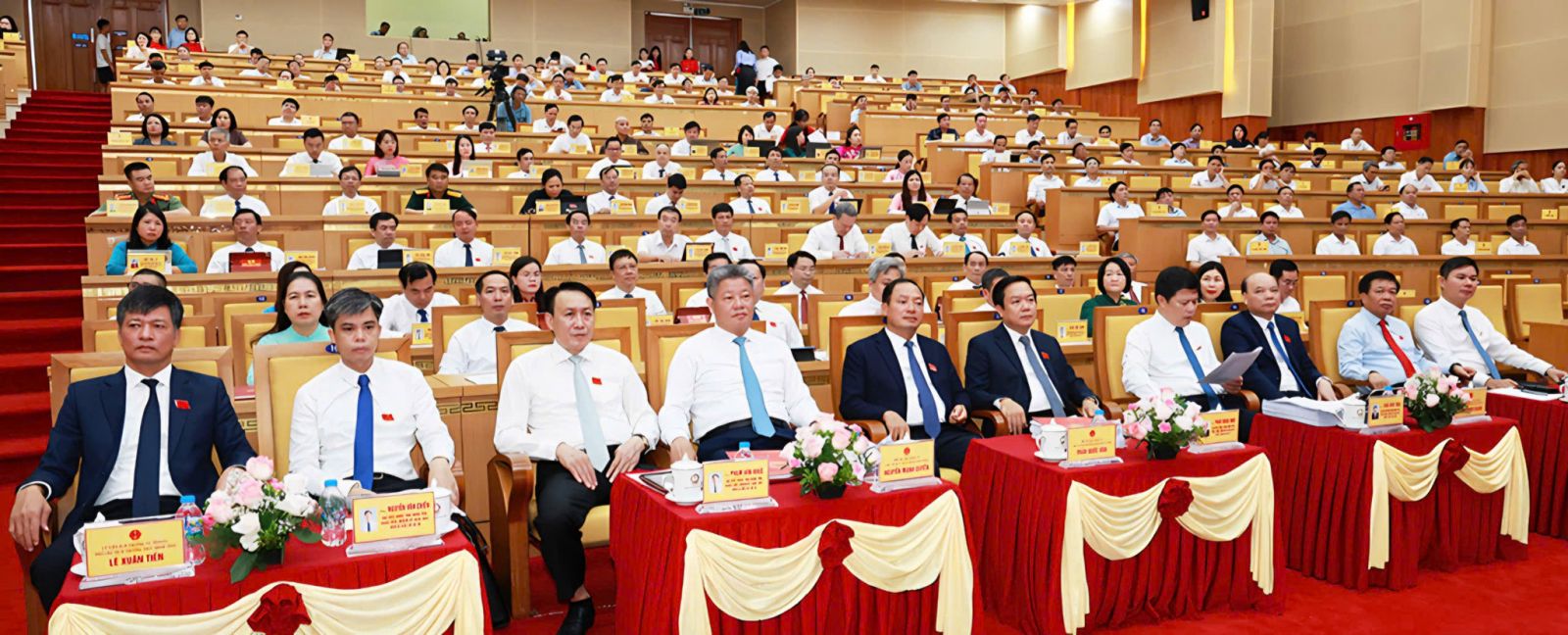 Quyết tâm cao vì mục tiêu tăng trưởng cả năm